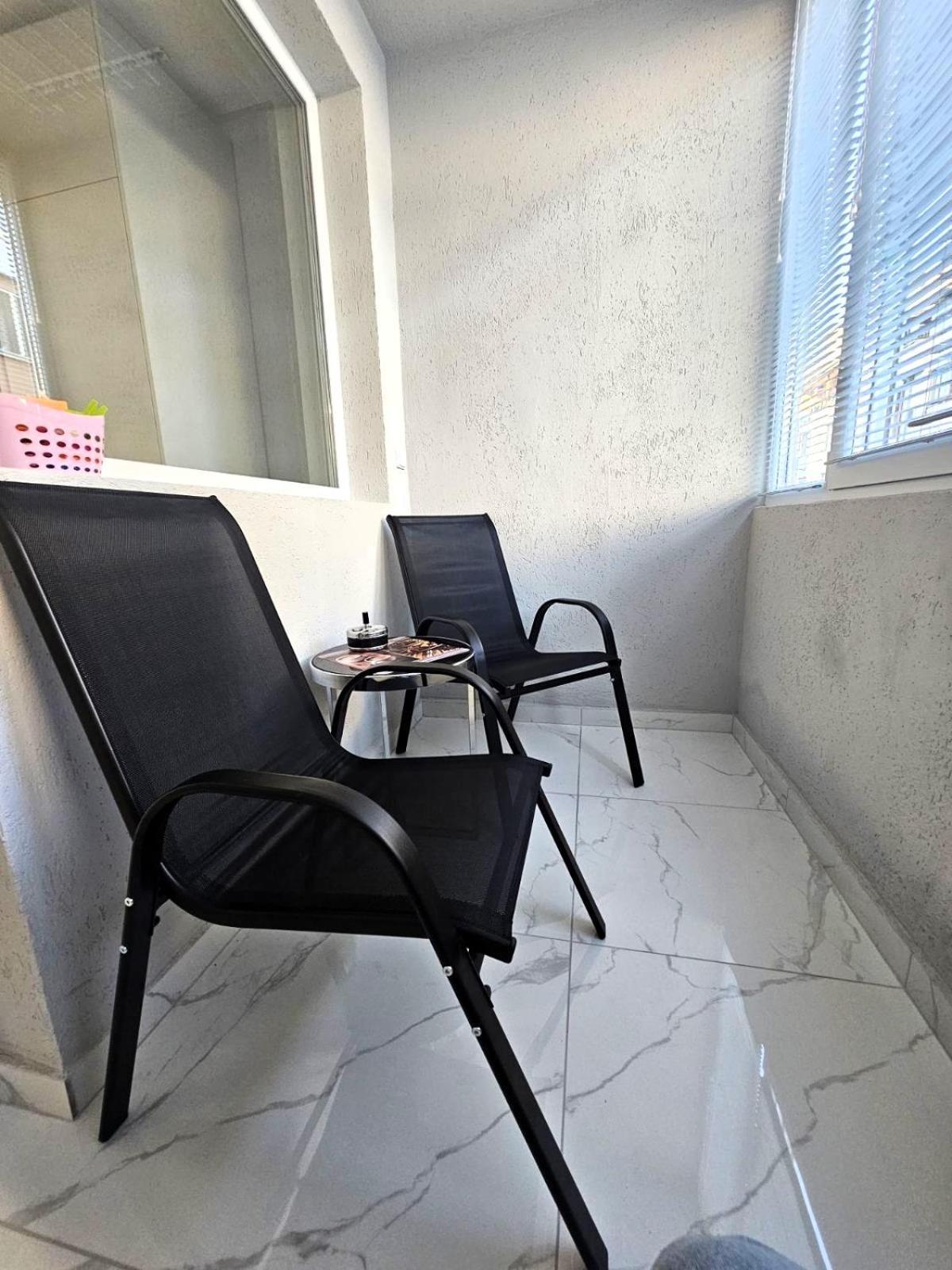 Apartment Bohemi With Free Parking Burgas Екстер'єр фото