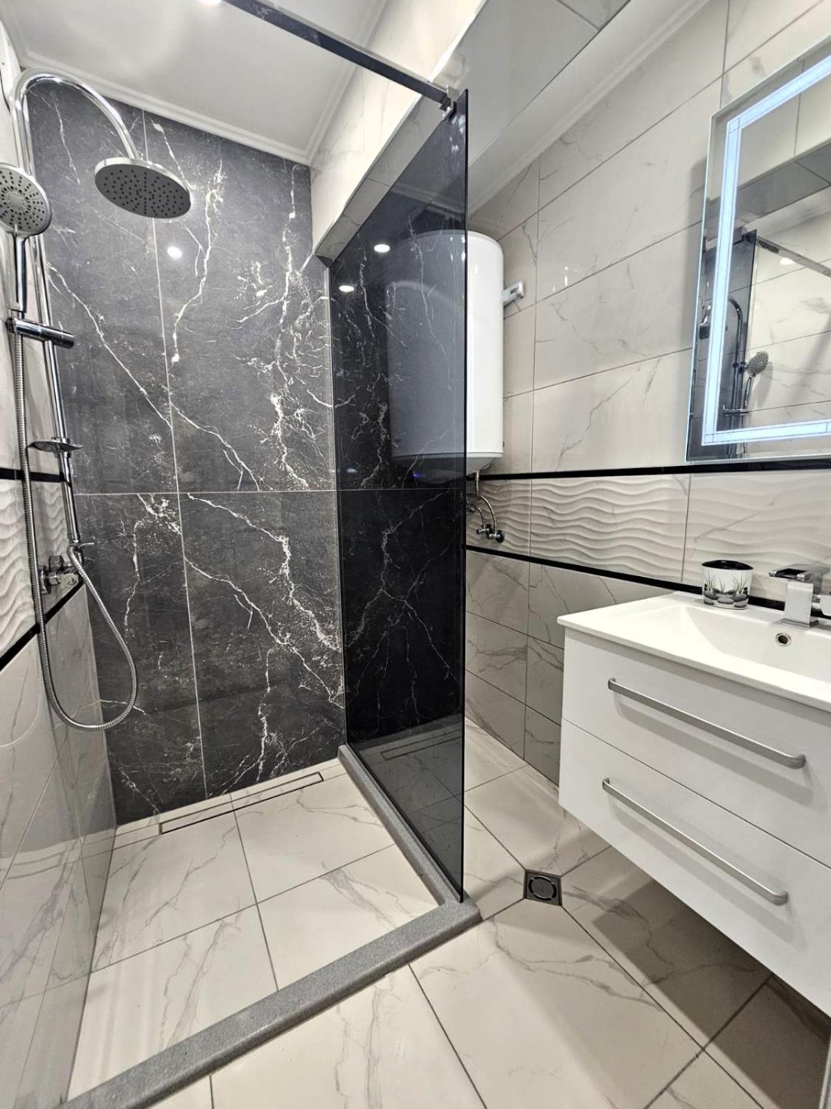 Apartment Bohemi With Free Parking Burgas Екстер'єр фото